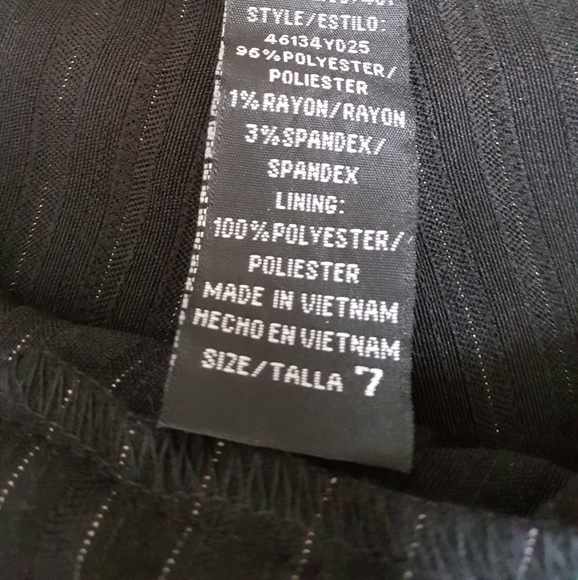 Tracy Evans Dress Shorts - Picture 4 of 4